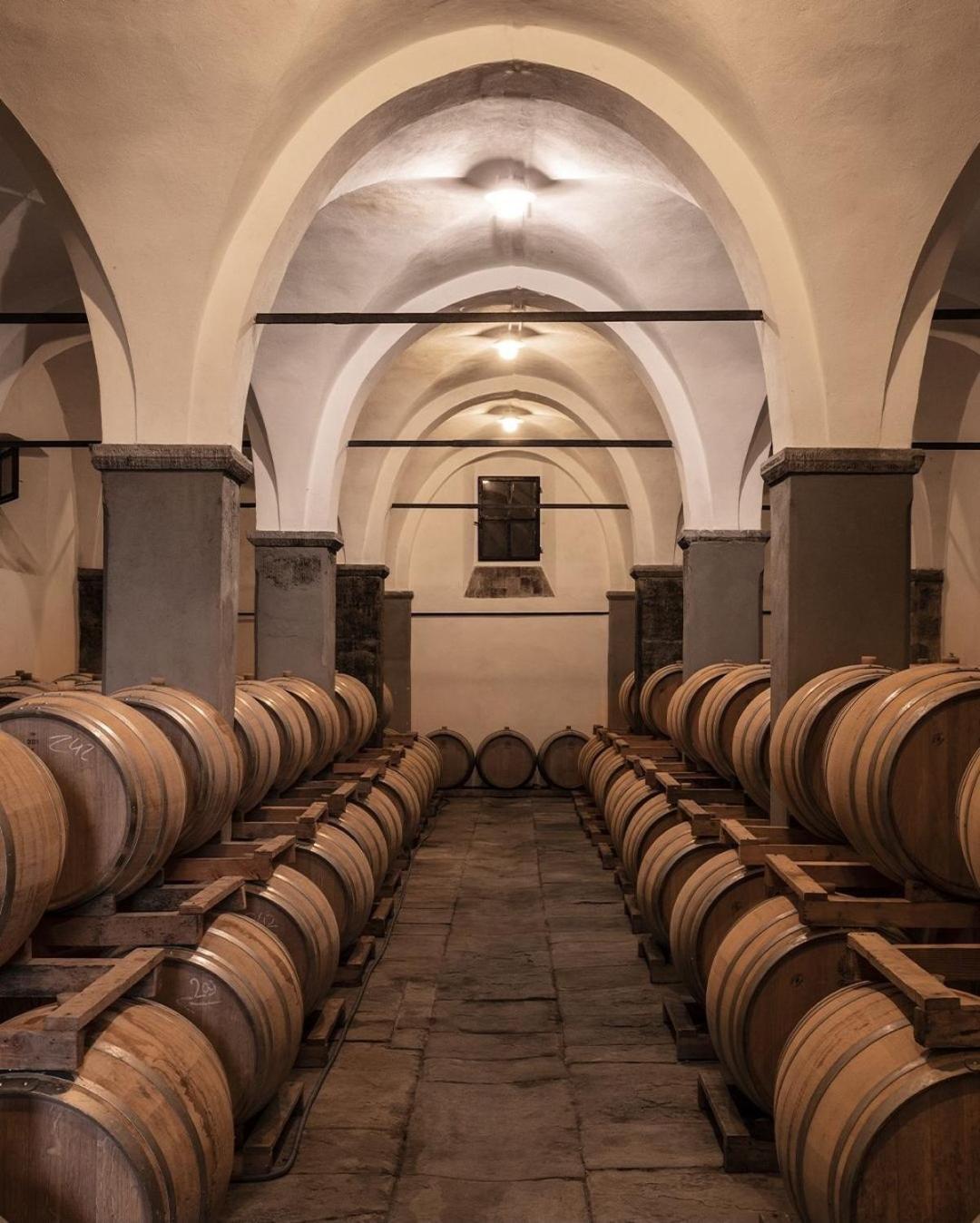 Вилла Castello Pomino Руфина Экстерьер фото